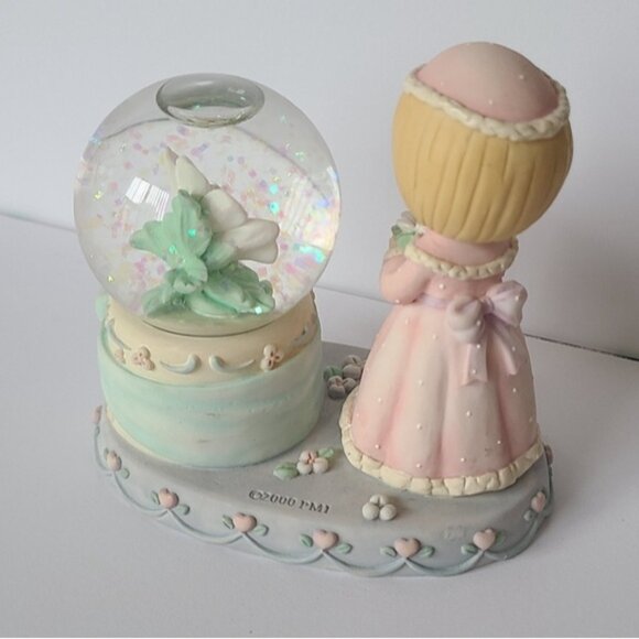 Precious Moments Flower Birth Month January Collectible Snowglobe Figurine - Picture 3 of 6